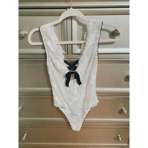 ✨ 3 for $15 | VS | Bodysuit